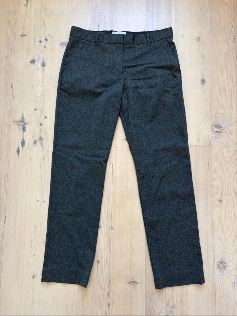 GAP Women's Straight Leg Pants in Charcoal Gray